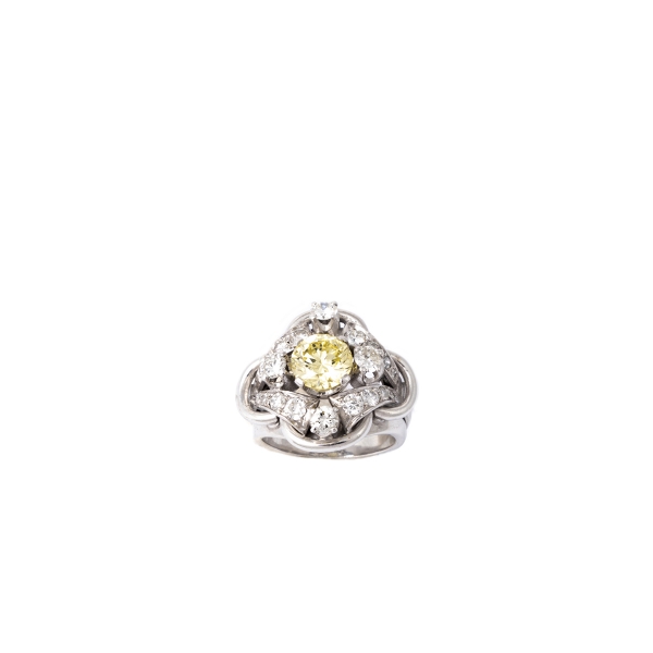 Anello Anni 50 | Diamanti Fancy color